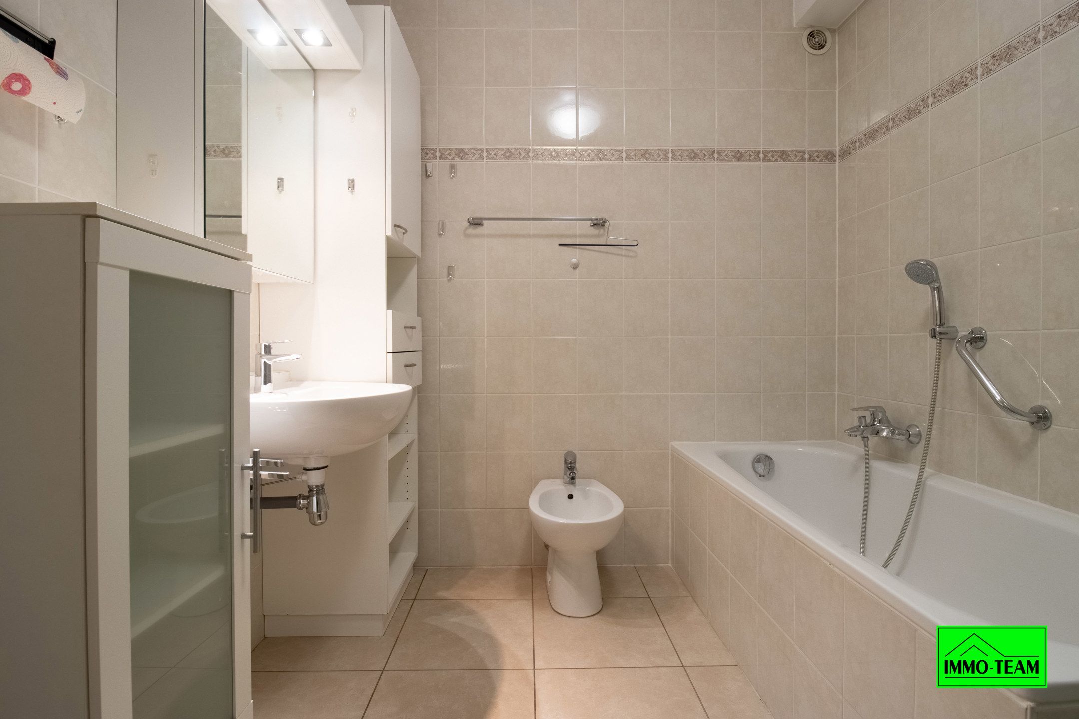 RUIME GEZINSWONING MET 5/6 SLPKS - 2BADK  foto 12