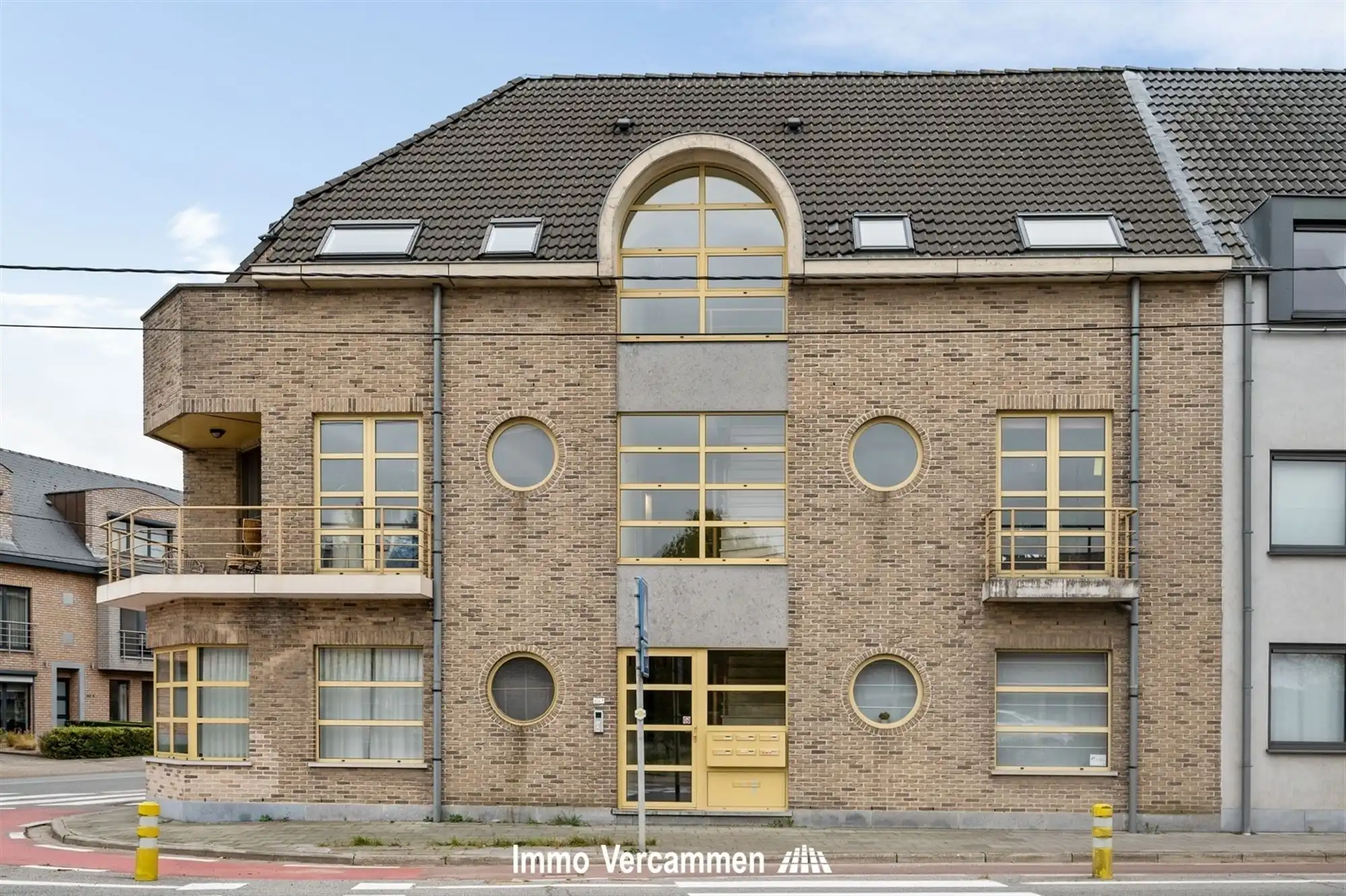 Knap appartement te Onze-Lieve-Vrouw-Waver foto {{pictureIndex}}