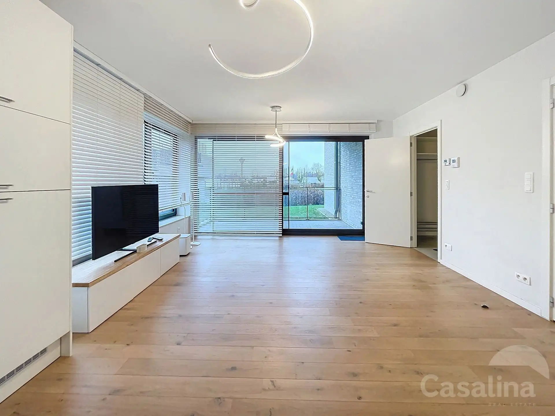 Twee slaapkamer appartement op gelijksvloers met ruim terras foto 5