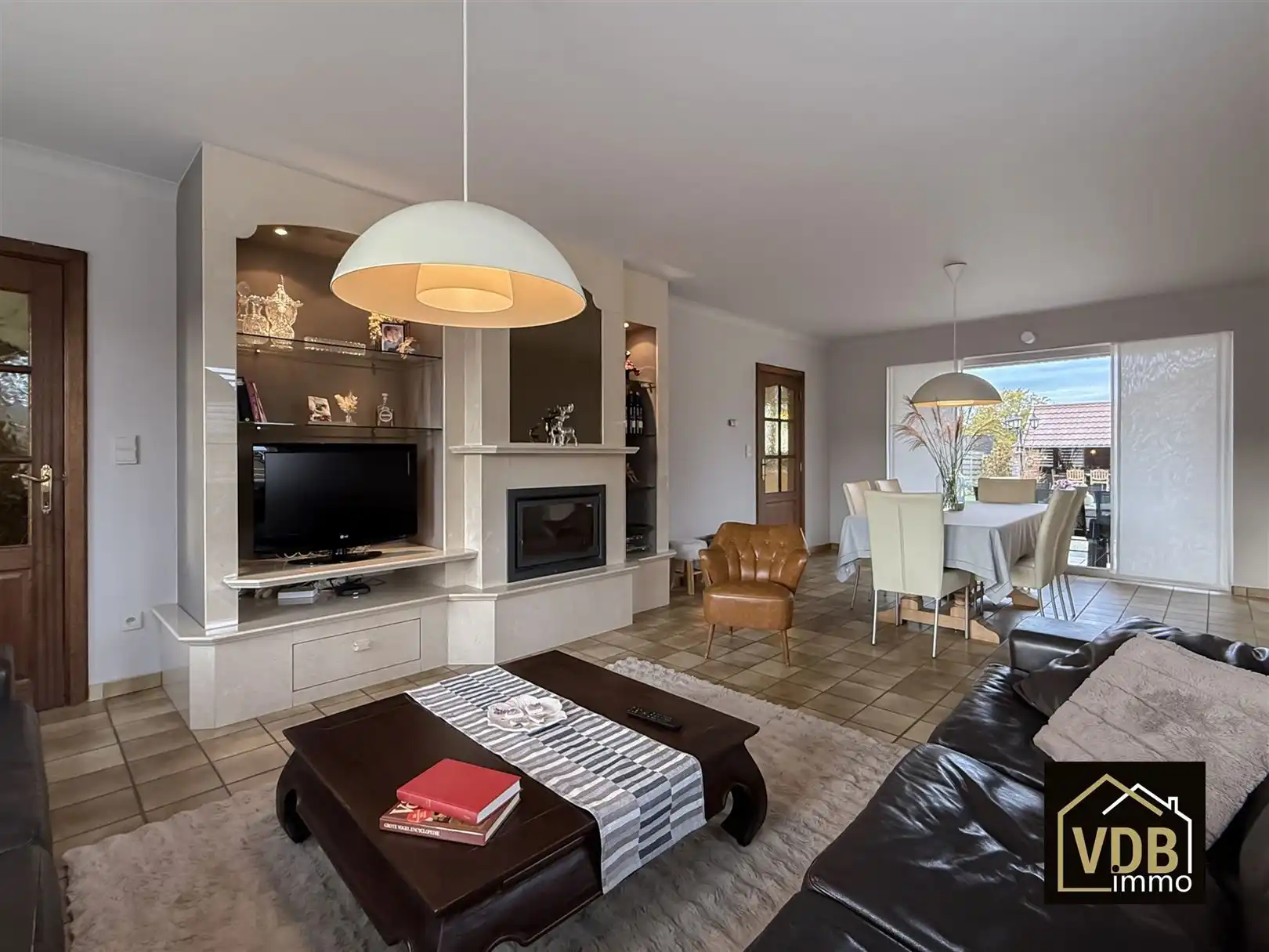 Instapklare halfopen bebouwing met 3 slaapkamers foto 37