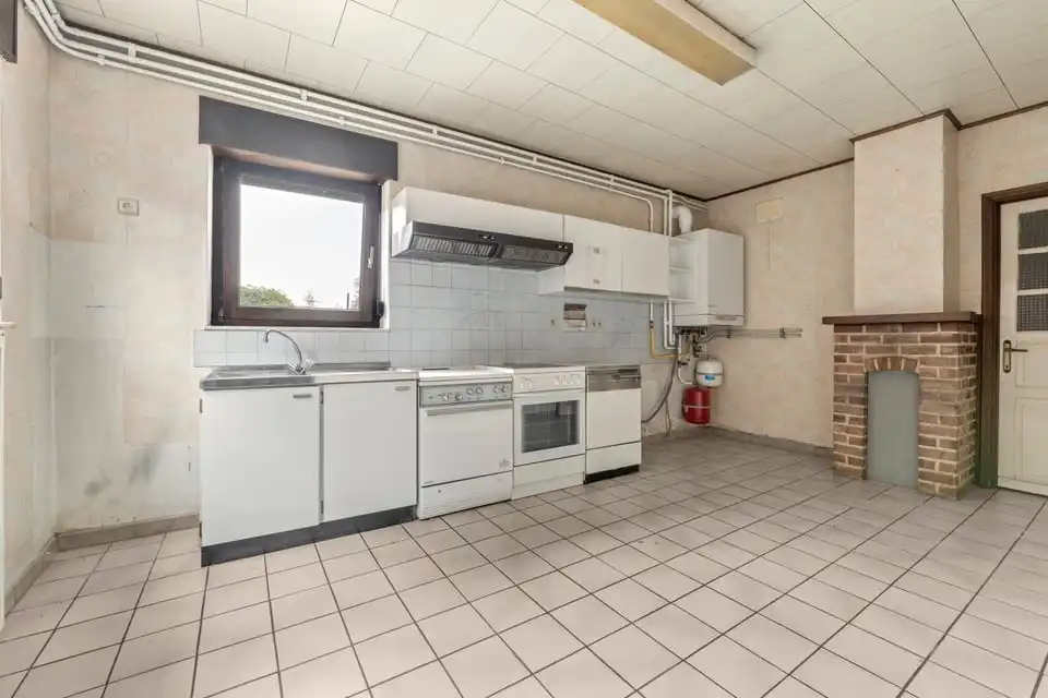 TE RENOVEREN HOEVE MET VEEL POTENTIEEL IN RIEMST foto 15