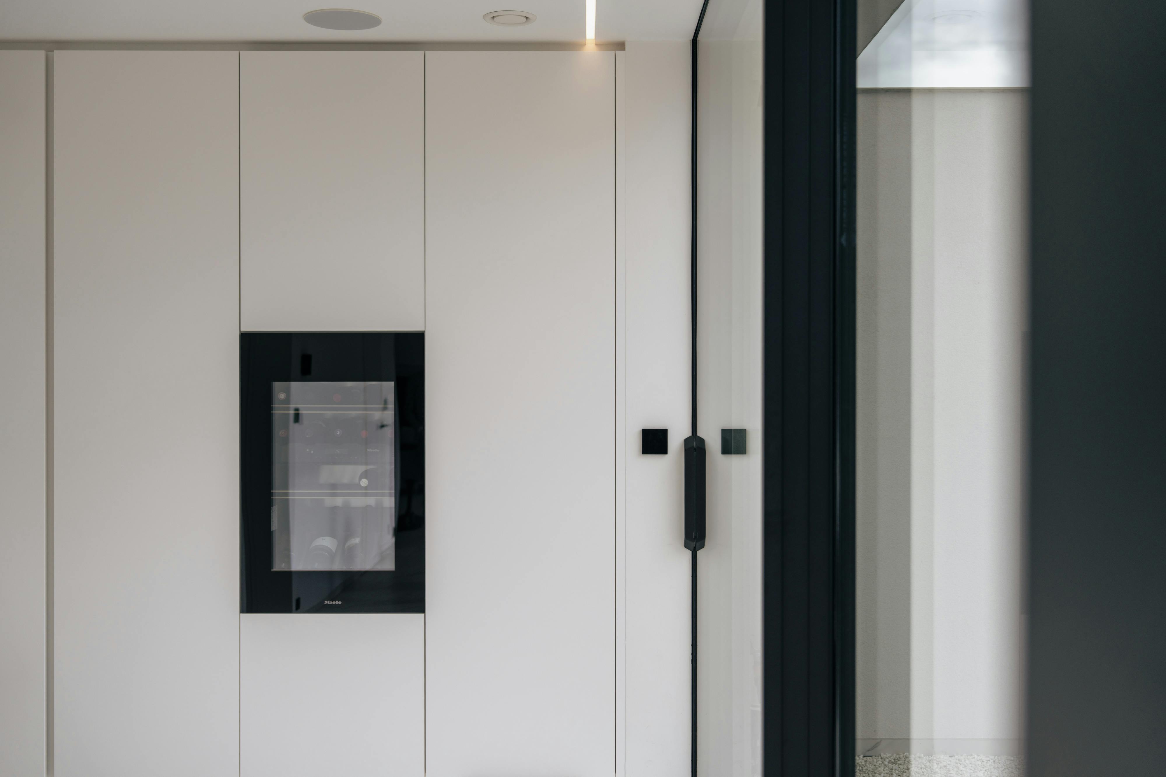 Hypermoderne strakke villa met zwembad in Gits foto 20