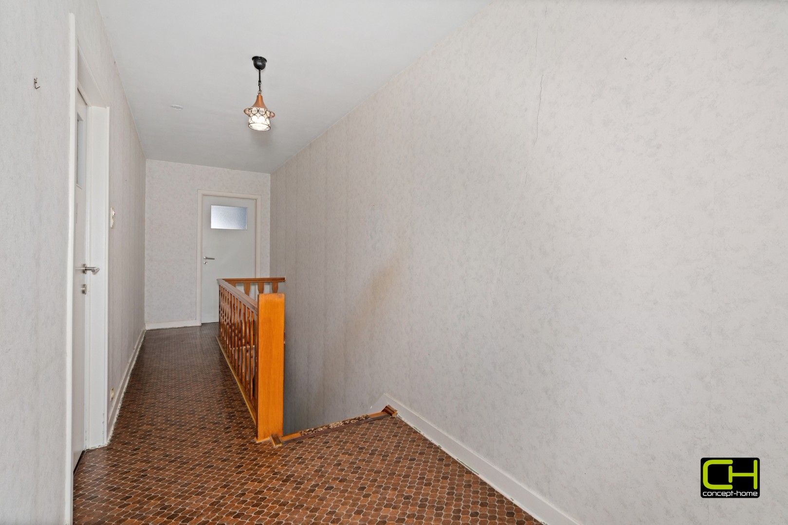 Lichtrijke woning met veel potentieel te koop in Sleidinge foto 8