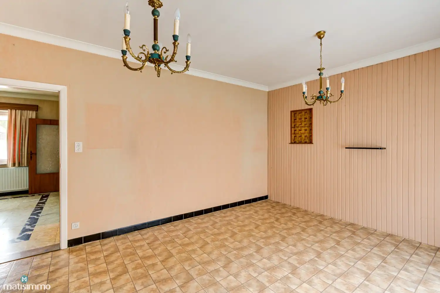 RUIME, OP TE FRISSEN GEZINSWONING MET 4 SLAAPKAMERS, GARAGE EN ZUIDOOST-GEORIËNTEERDE TUIN IN VLIJTINGEN (RIEMST) foto 6