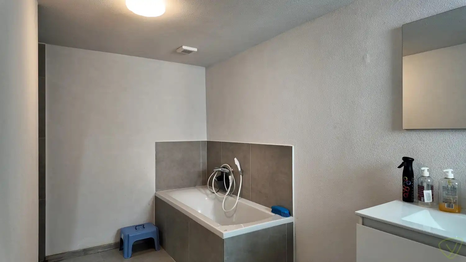 Instapklare Gezinswoning in het Centrum van Eeklo foto 7