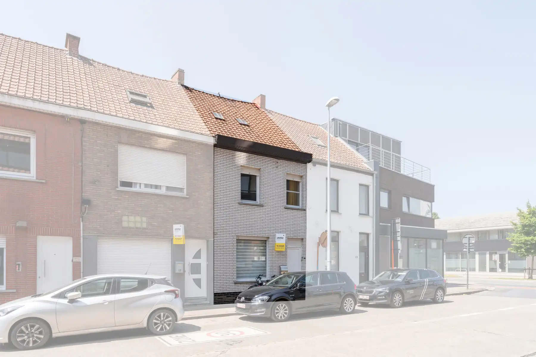 Rijwoning met terras op wandelafstand centrum Roeselare foto 16