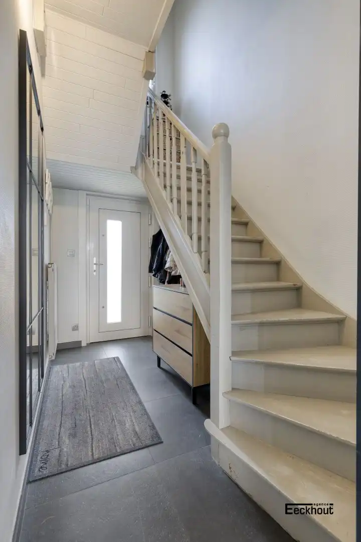 Instapklare woning met handelsruimte en met zonnige tuin! foto 12