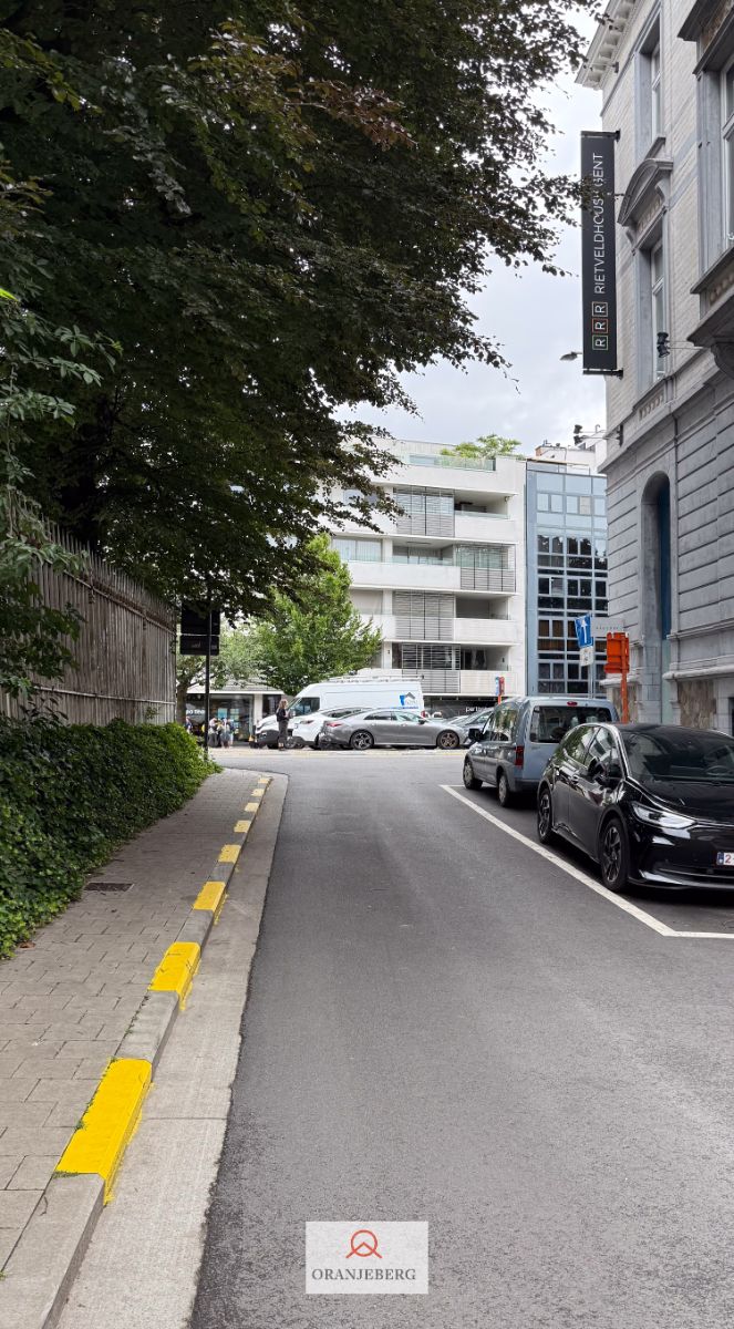 Ruim gerenoveerd 1 slpk-appartement vlakbij François Laurentplein te centrum Gent foto 31