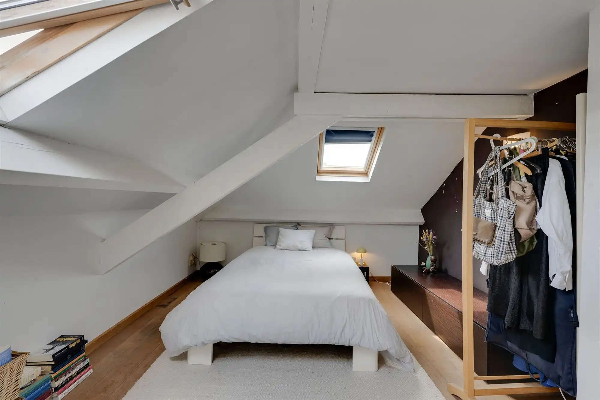 Sfeervolle halfopen woning nabij het dorpshart foto 33