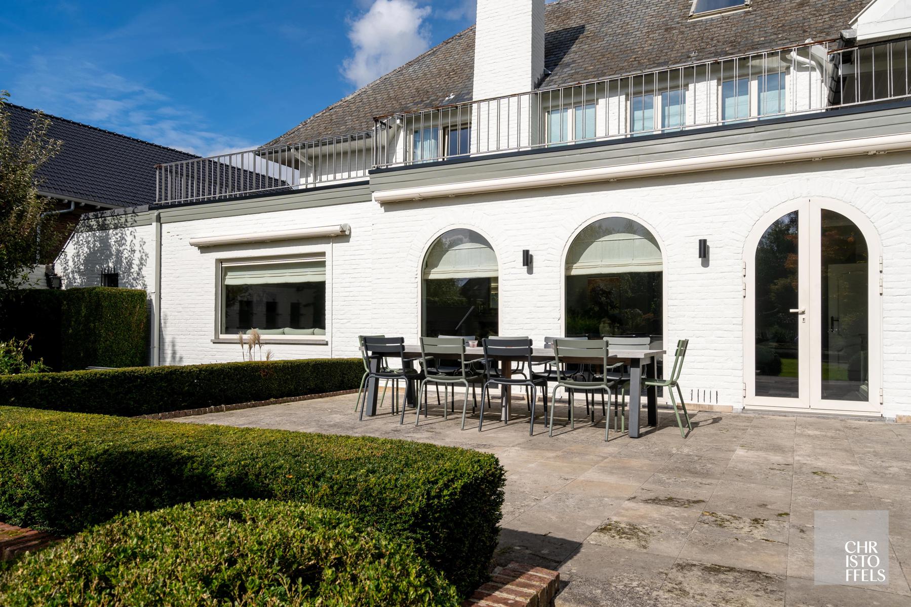 Standingvolle riante villa met kantoren/praktijk en parktuin van 1.906m²!  foto 23
