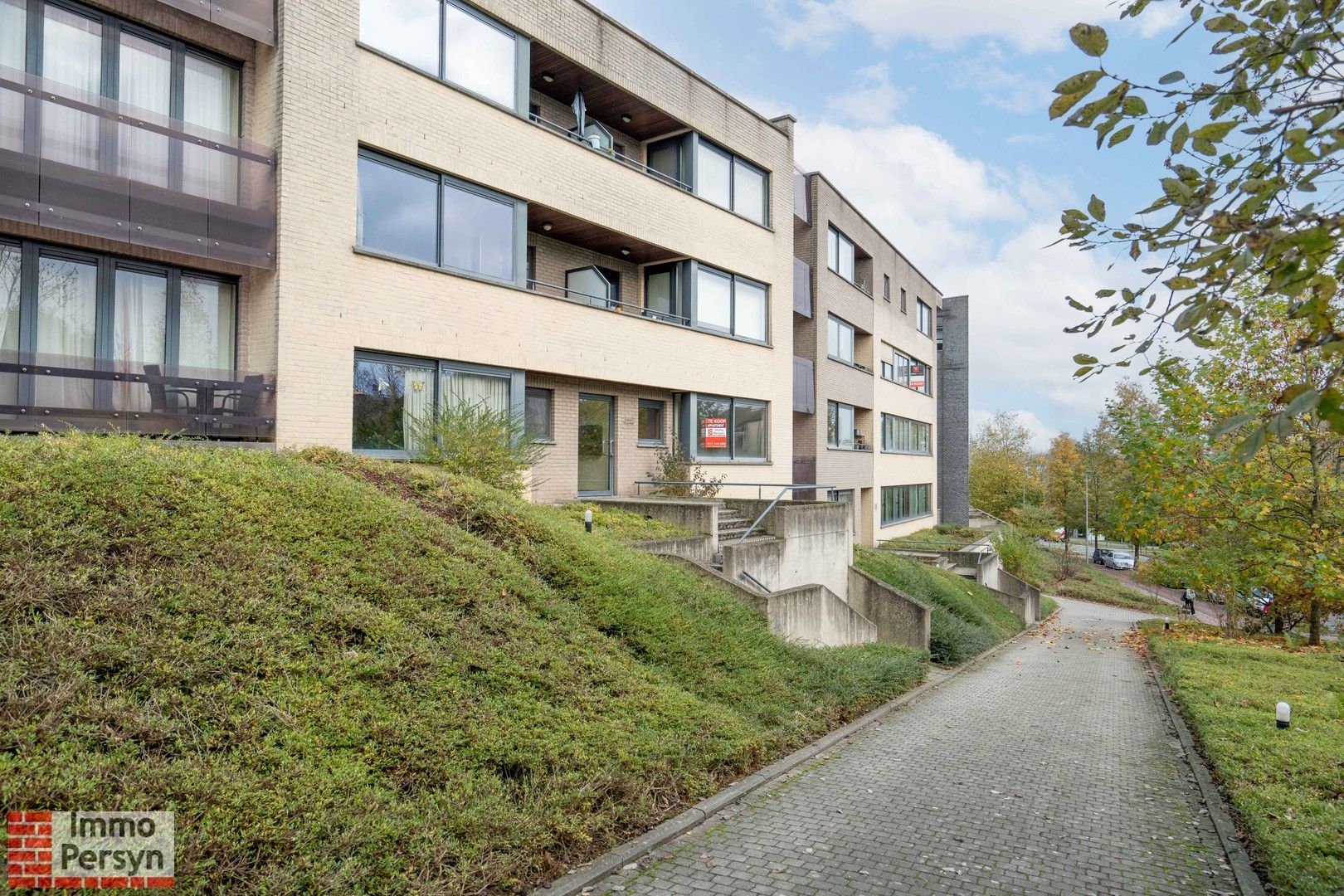 3 slaapkamer appartement met autostaanplaats en 2 terrassen binnen de ring van Leuven foto {{pictureIndex}}