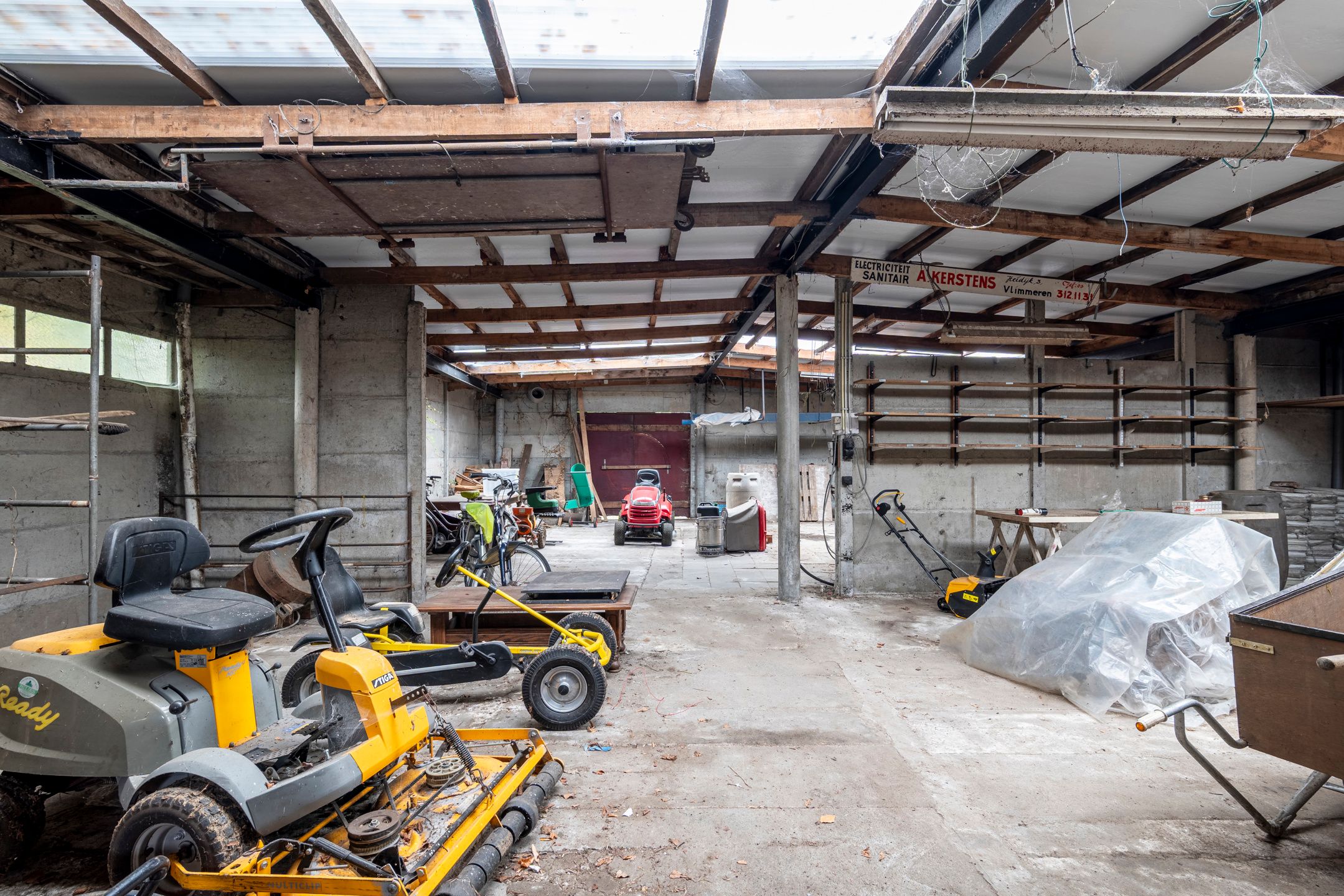 Ruime woning met grote opslagplaats in Beerse foto 25