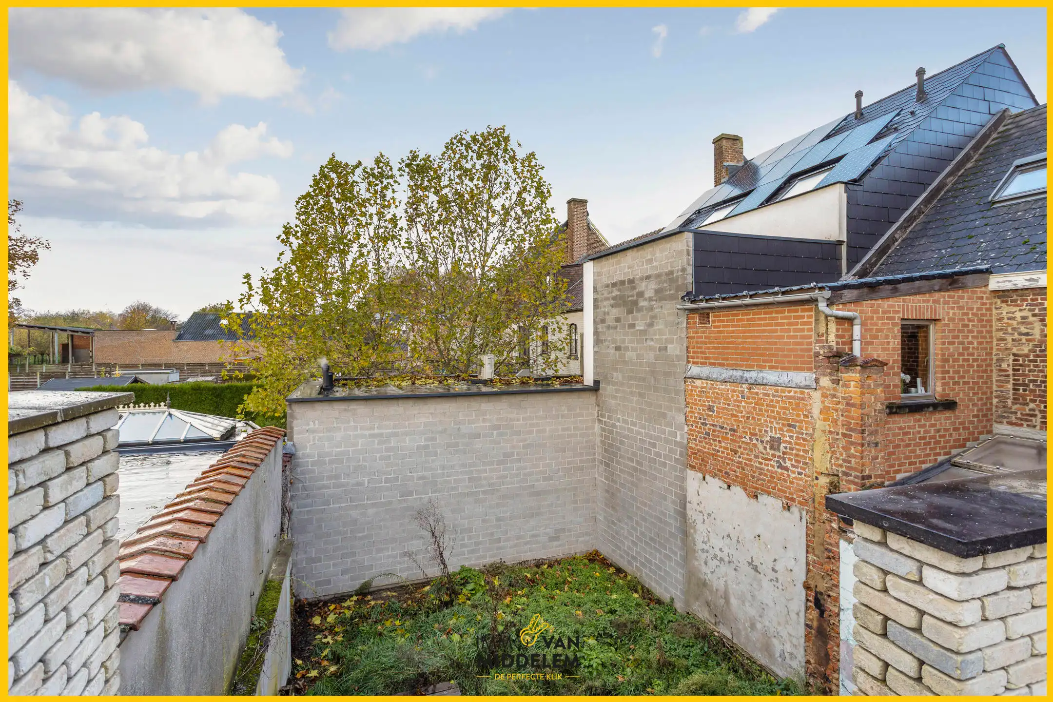 AF TE WERKEN NIEUWBOUWWONING MET COMMERCIELE GELIJKVLOERS foto 20