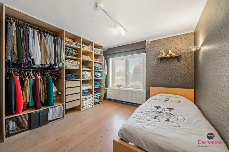 Unieke woning met handelsruimte en opslagplaats op 817m² – stijlvol wonen en werken combineren! foto 13