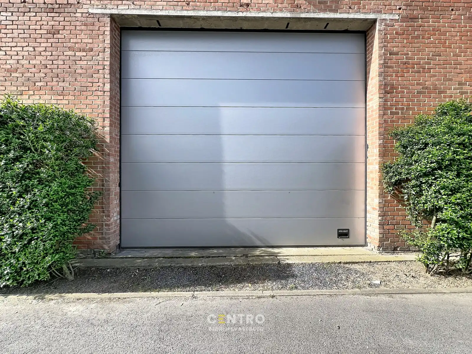 Baanwinkel voor bedrijf (productie, opslag, techniek, recreatie) met bijkomende verkoop naast Lecot, Basic-Fit, Hopsiepops, Eldi, Van Haaren,... vlak bij de RING aan de Poort tot Poperinge ! foto 13