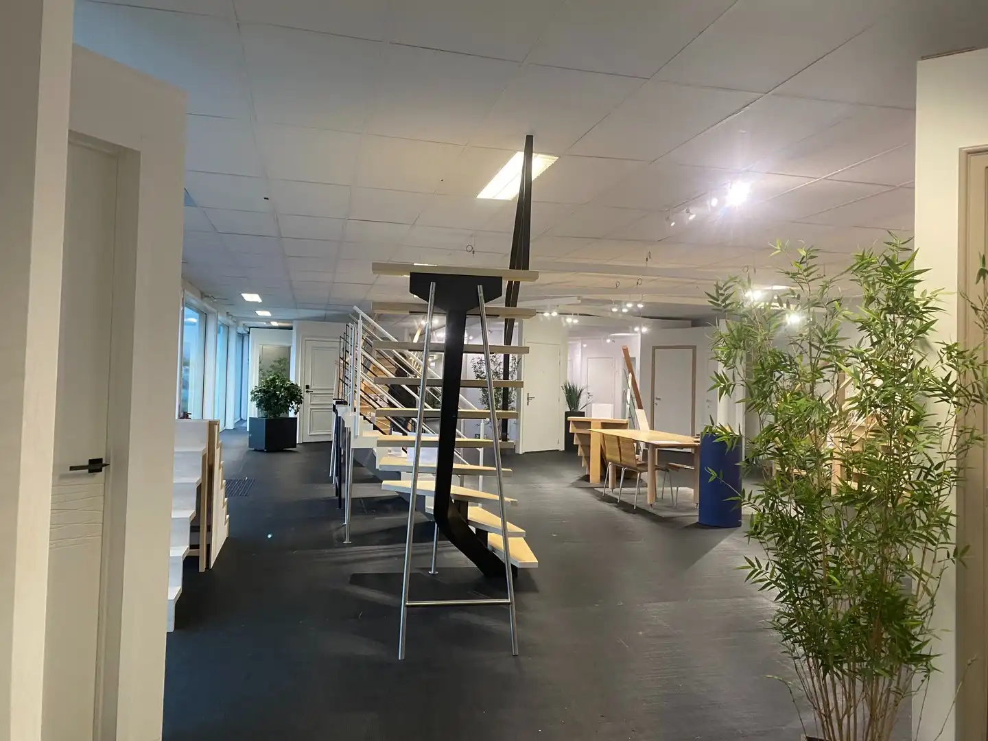Retailopportuniteit met parkeergelegenheid op toplocatie in Aalter foto 5