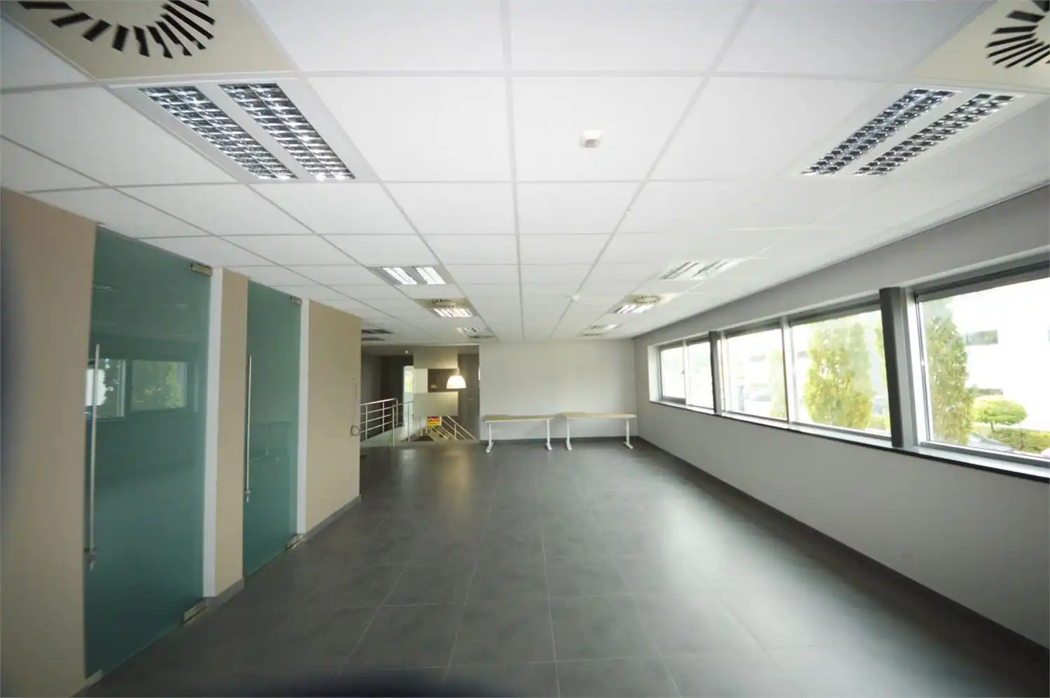 MODERN KANTOOR MET PARKING foto 3