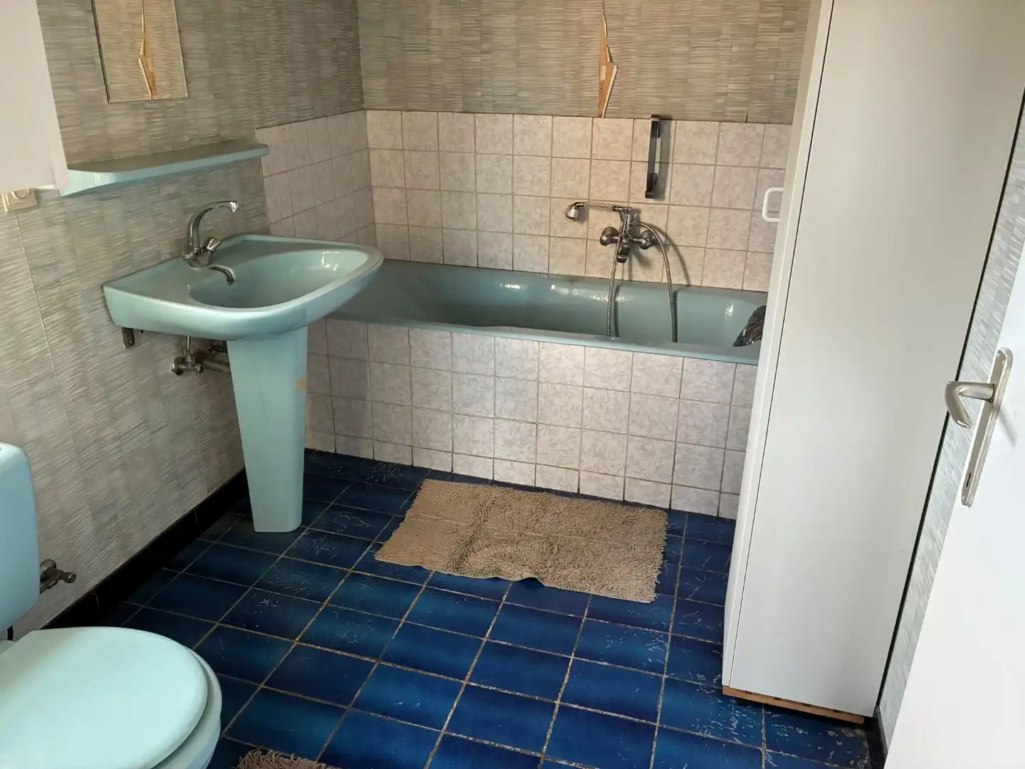 Woning met 2 slaapkamers en ruime veranda in de vijfwegen! foto 9