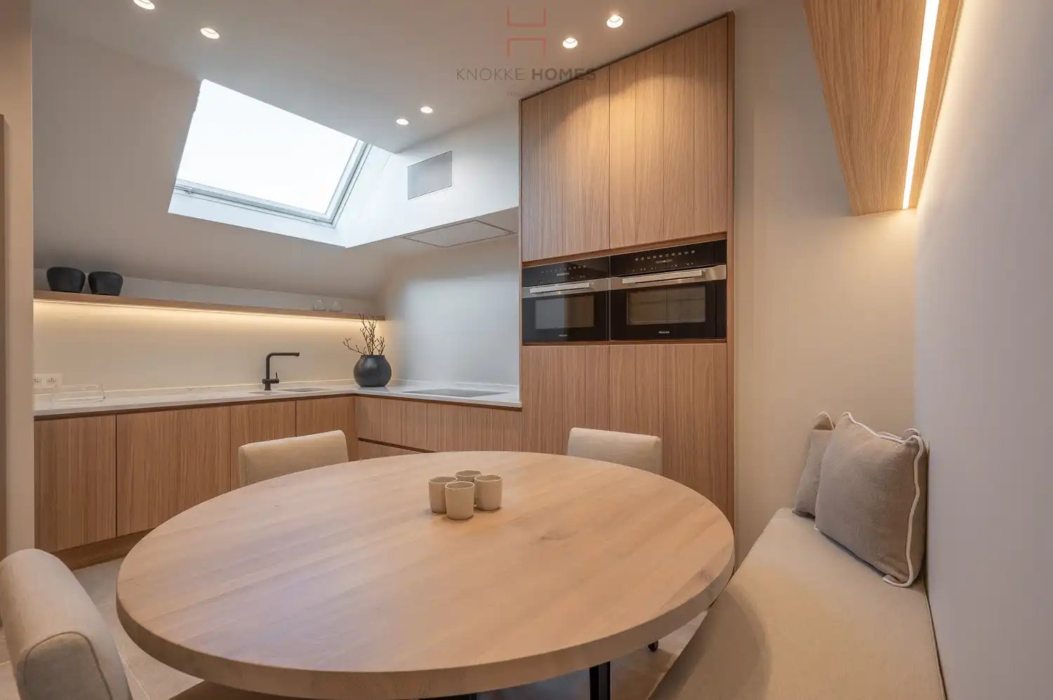 Nieuwbouw duplex-dakappartement met uniek zicht op de zee èn de Zoute Approach. foto 3