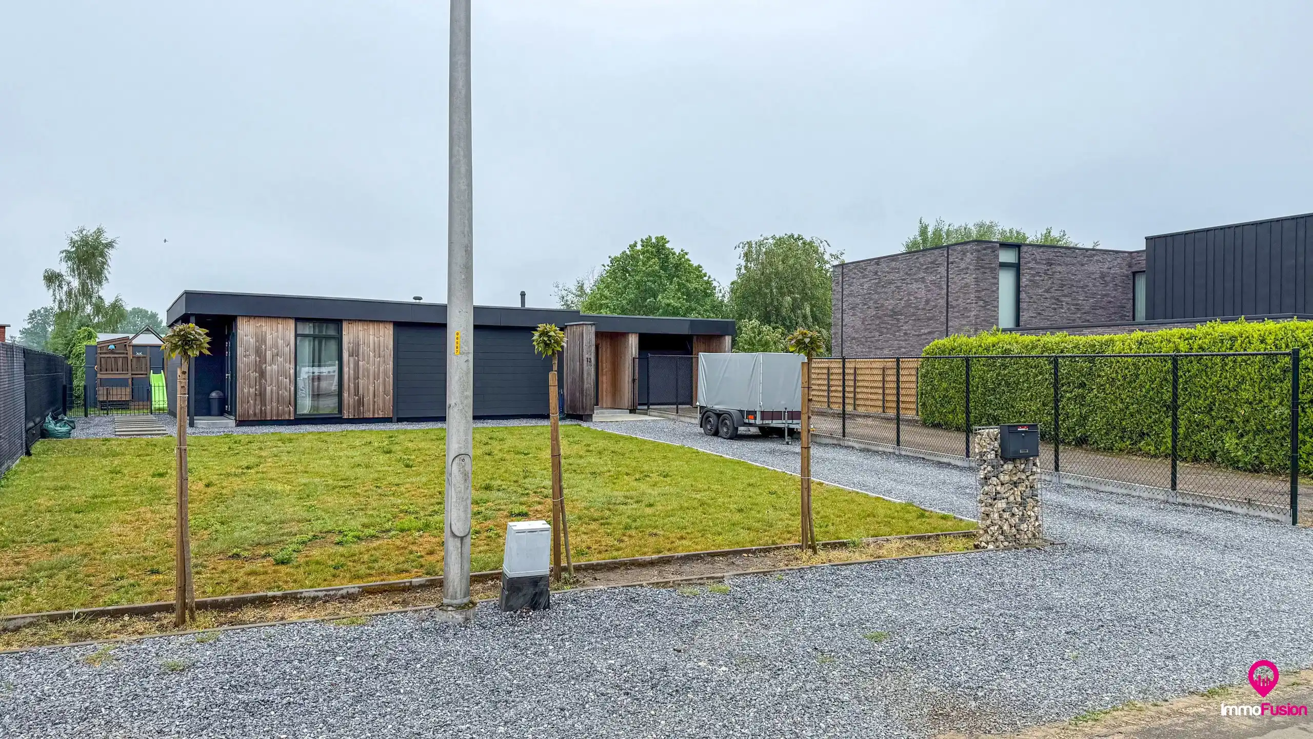 Gerenoveerde woning met 3 slaapkamers en ruime tuin! foto 41
