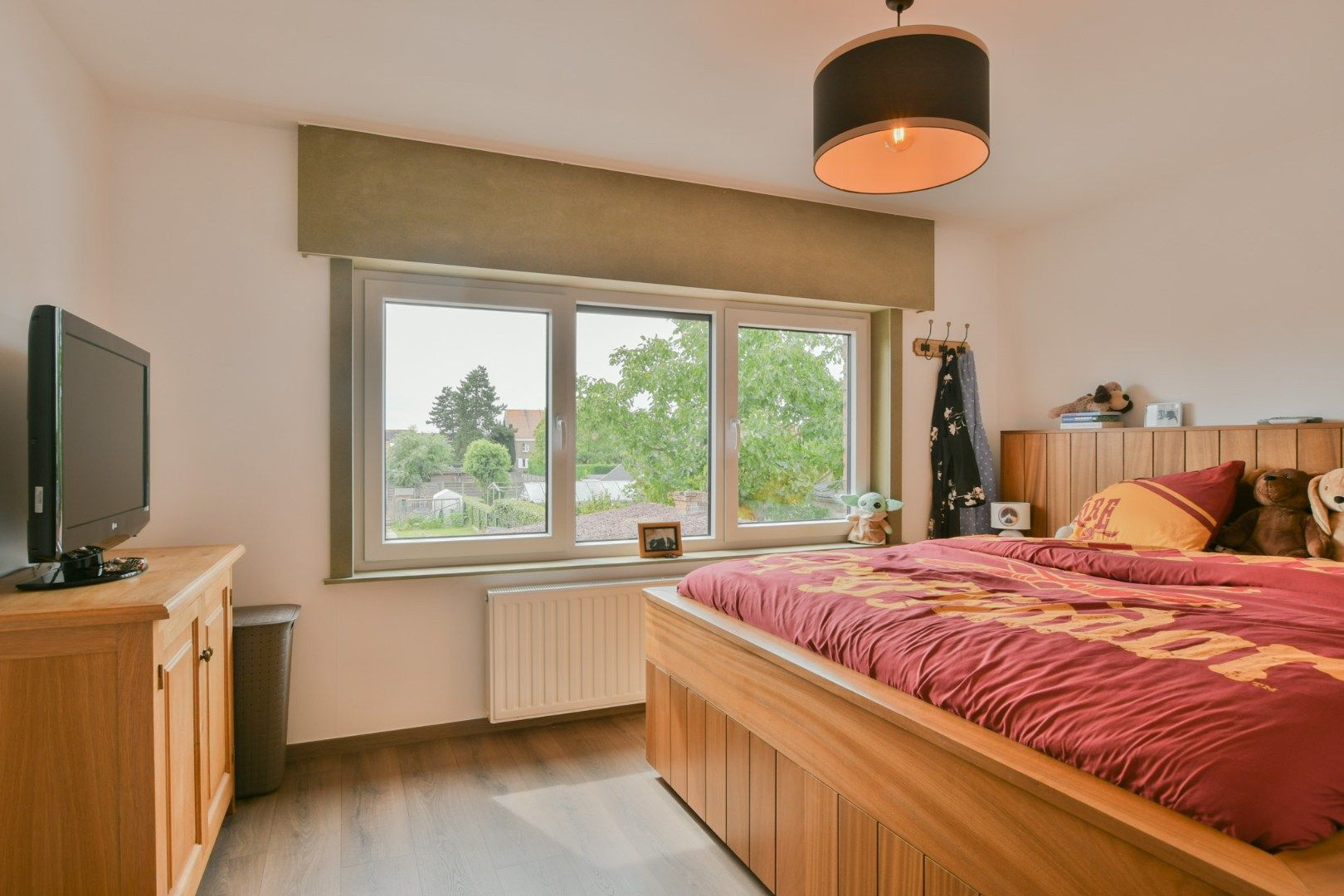Gerenoveerde woning met 4 slaapkamers in het centrum van Eernegem foto 12