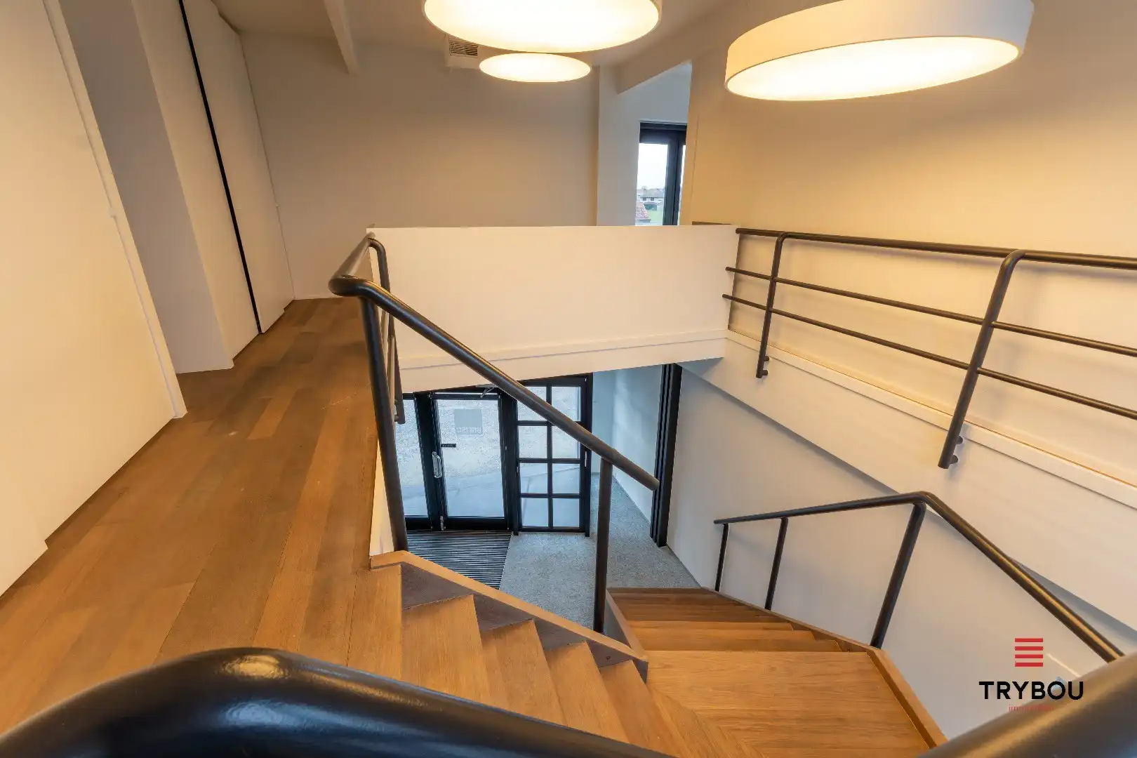 Groot kantoorgebouw op toplocatie te Ieper foto 23