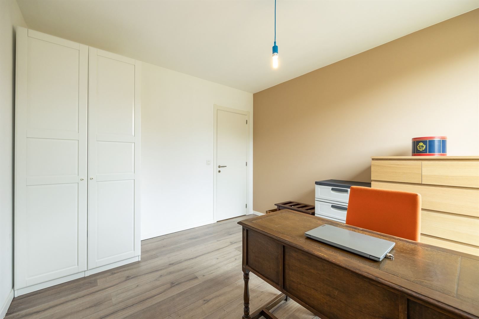 Instapklaar appartement met mega terras foto 12