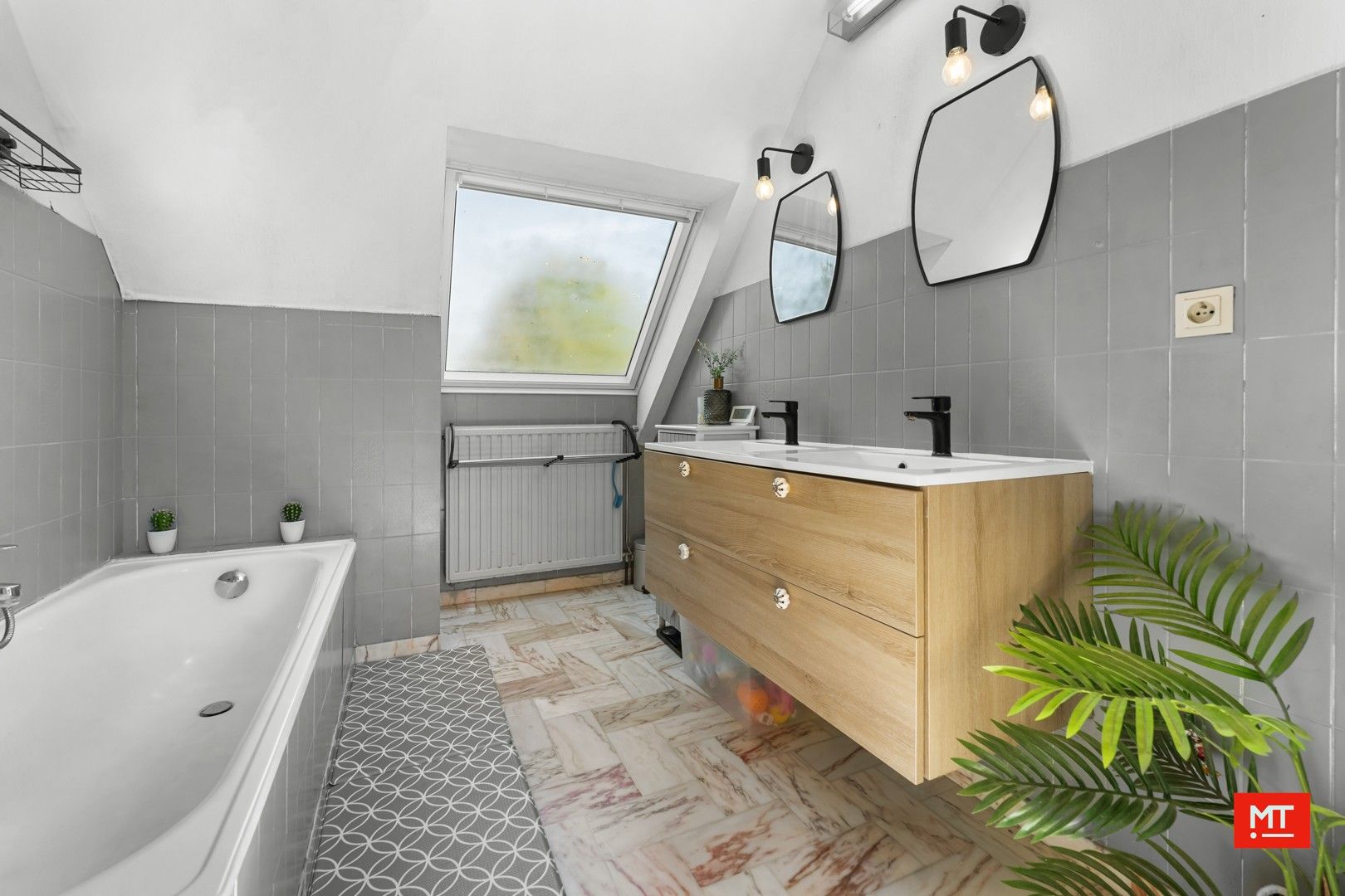 Instapklare, alleenstaande woning op een rustige locatie te Dikkebus foto 12