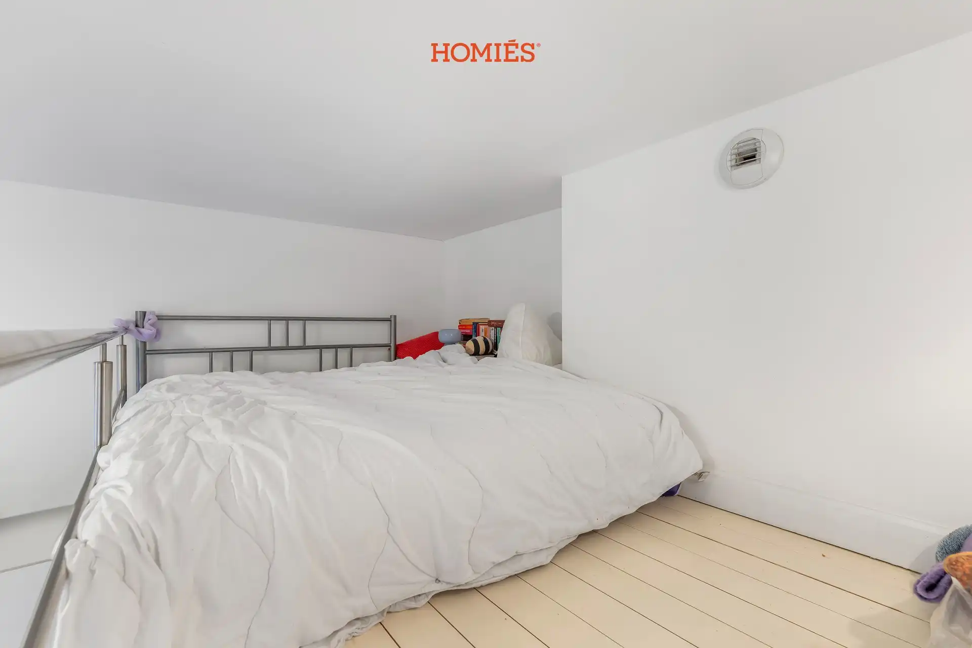 Studentenkamer met hoogslaper nabij het station foto 18