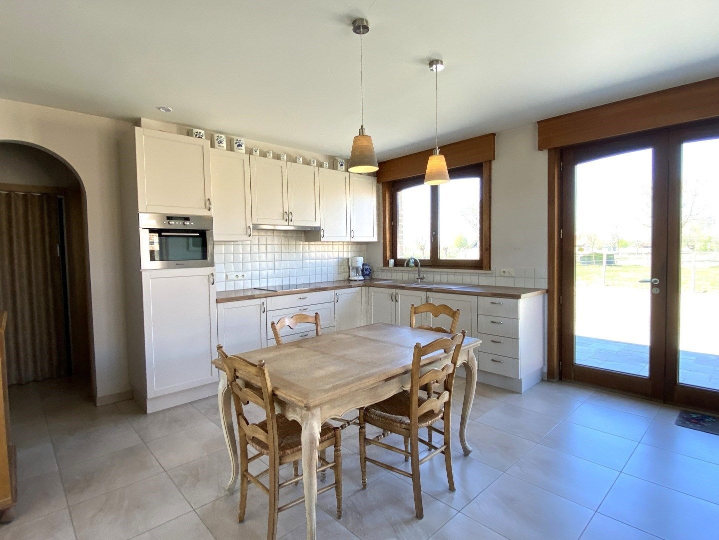 LANDELIJK GELEGEN WONING MET 3 SLPKS | TUIN EN GARAGE foto 5
