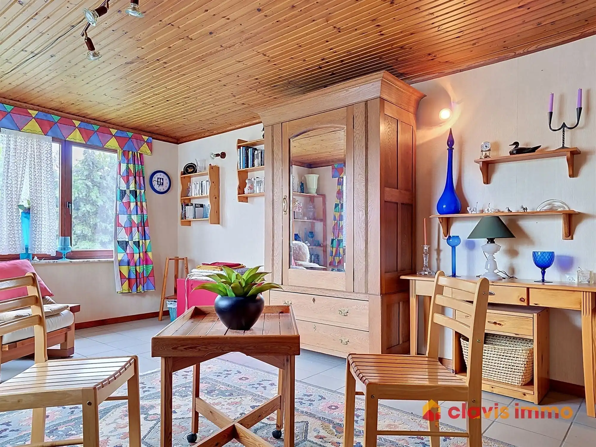 Ruime villa foto 12