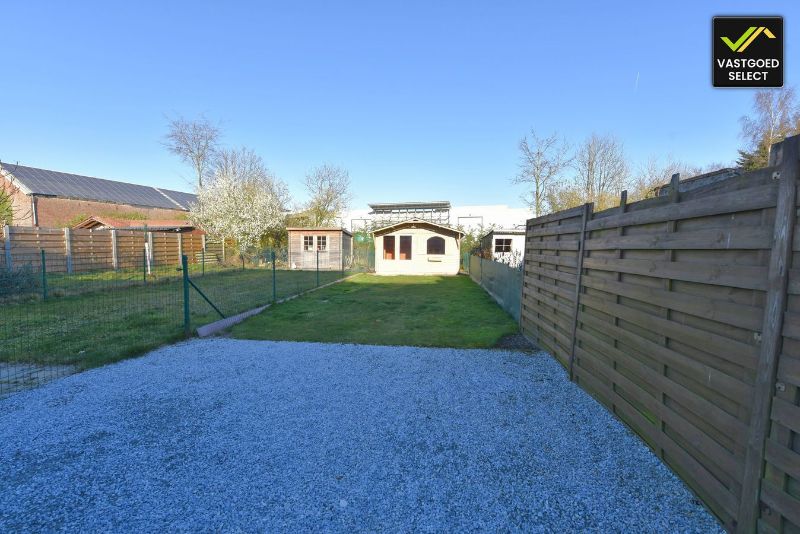 Te koop: Gezinswoning met 3 slaapkamers en tuin in Eeklo foto 11