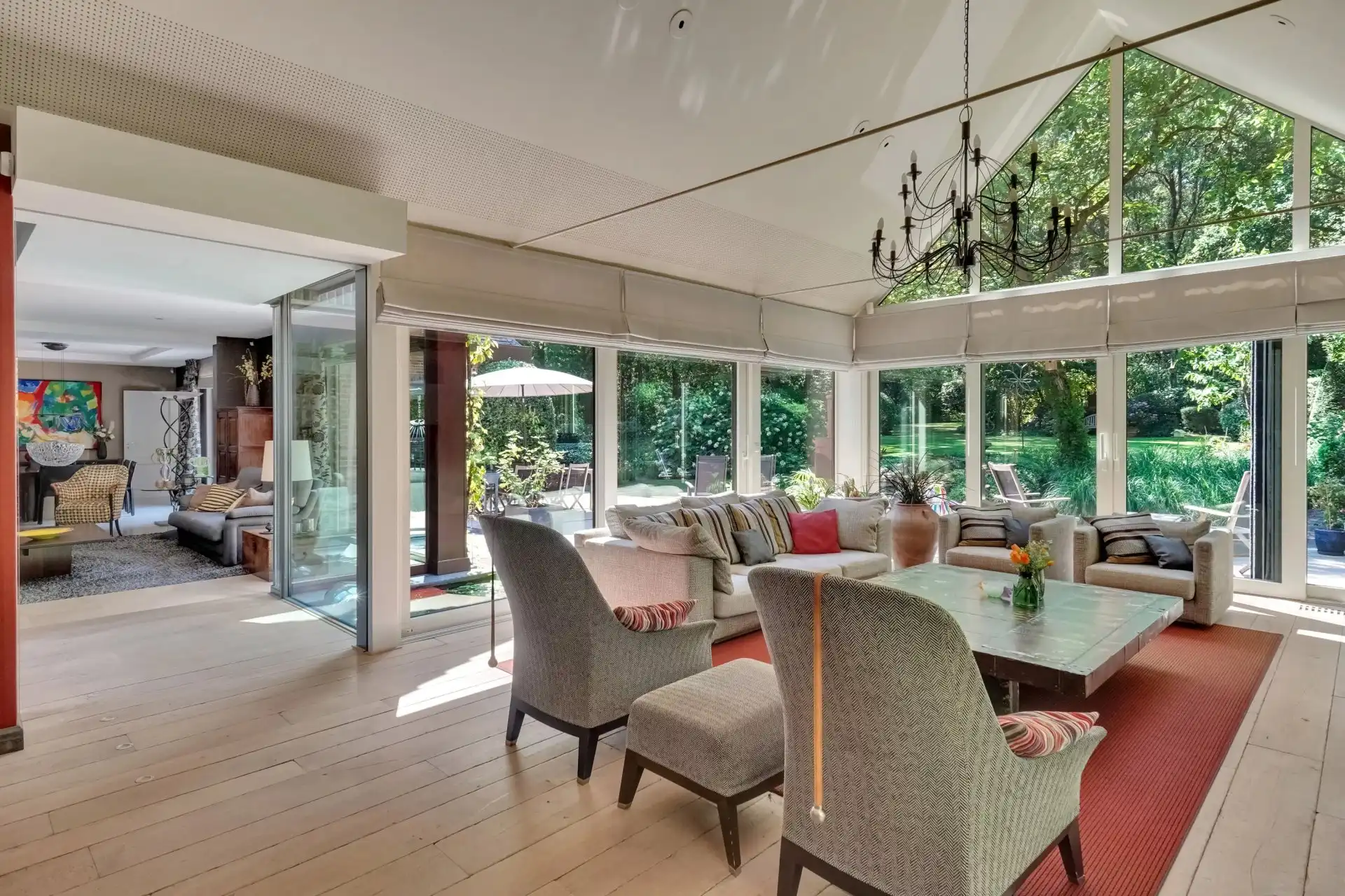 Exclusieve Residentiële Villa met Tijdloze Elegantie en Uitzonderlijk Wooncomfort foto 19