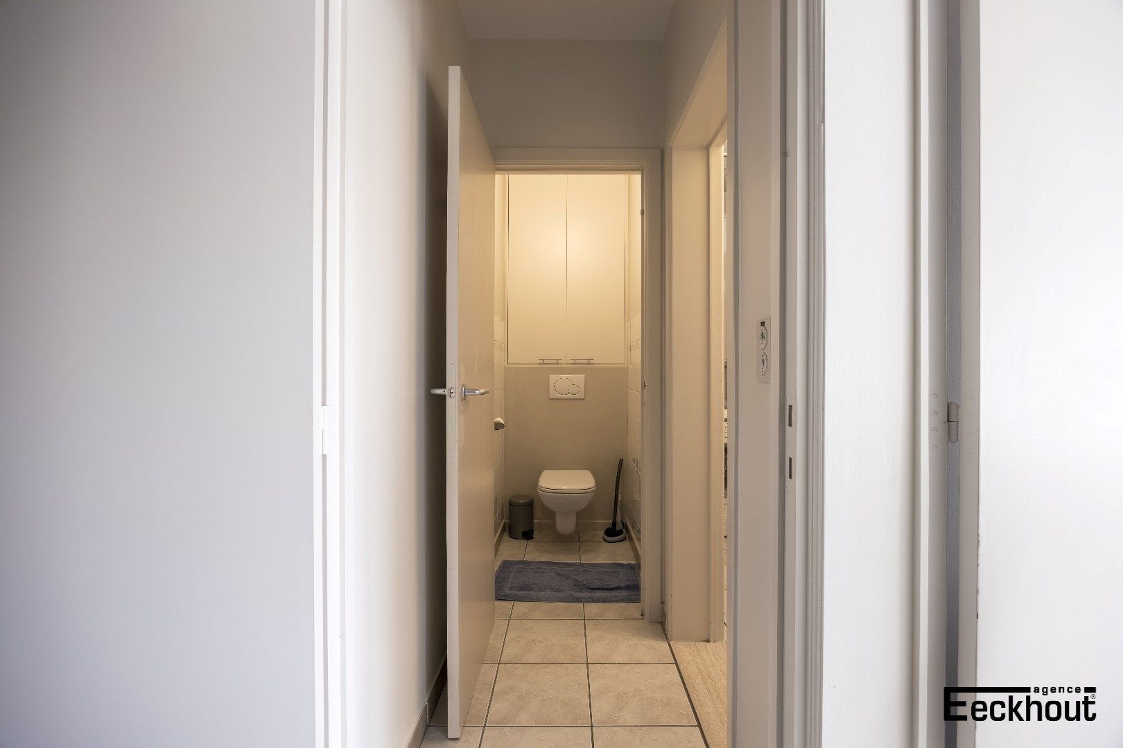 Instapklaar appartement met twee slaapkamers en terras op enkele passen van het strand! foto 9