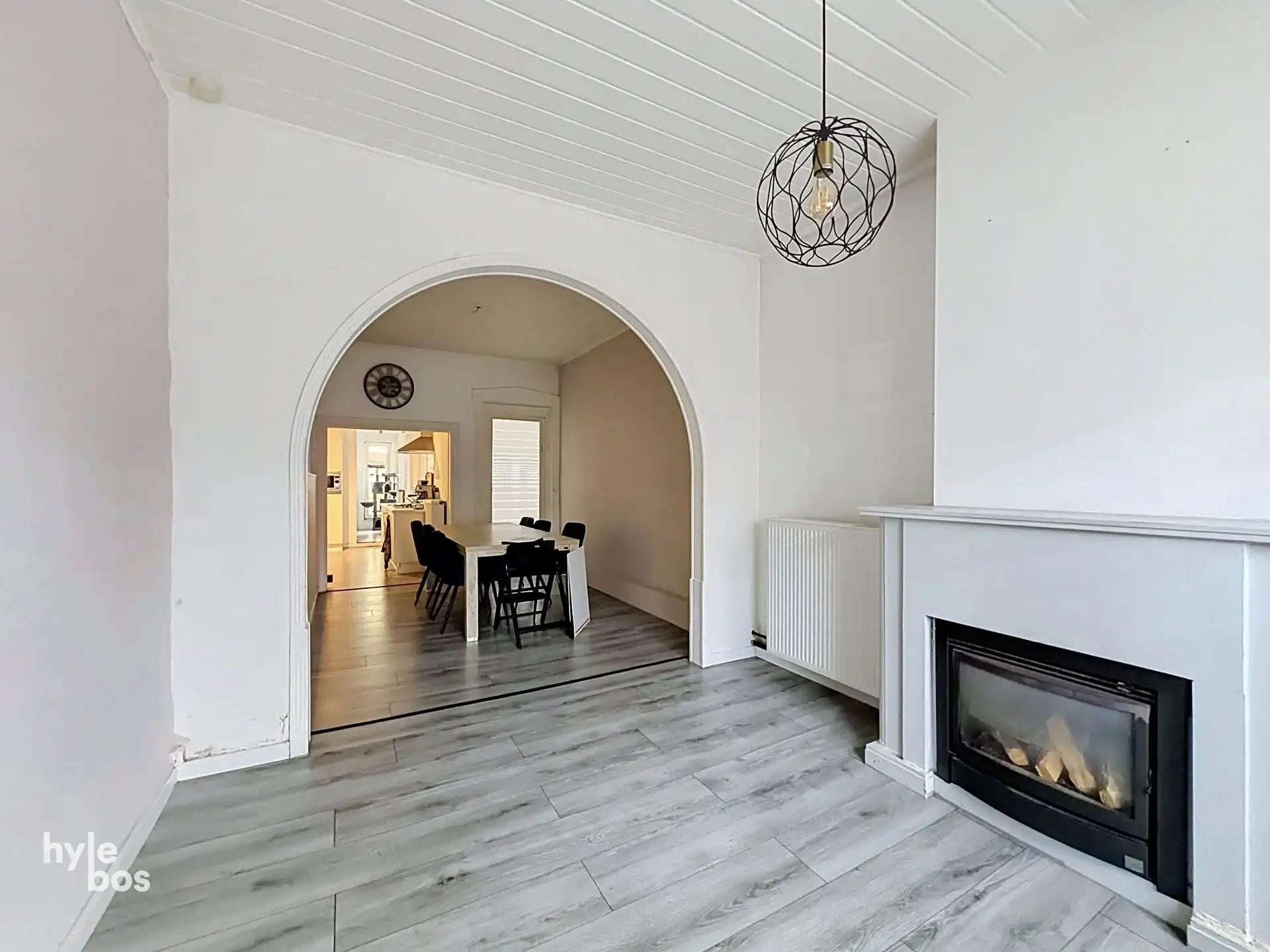 Goed gelegen instapklare woning met twee slaapkamers en mooie tuin foto 4