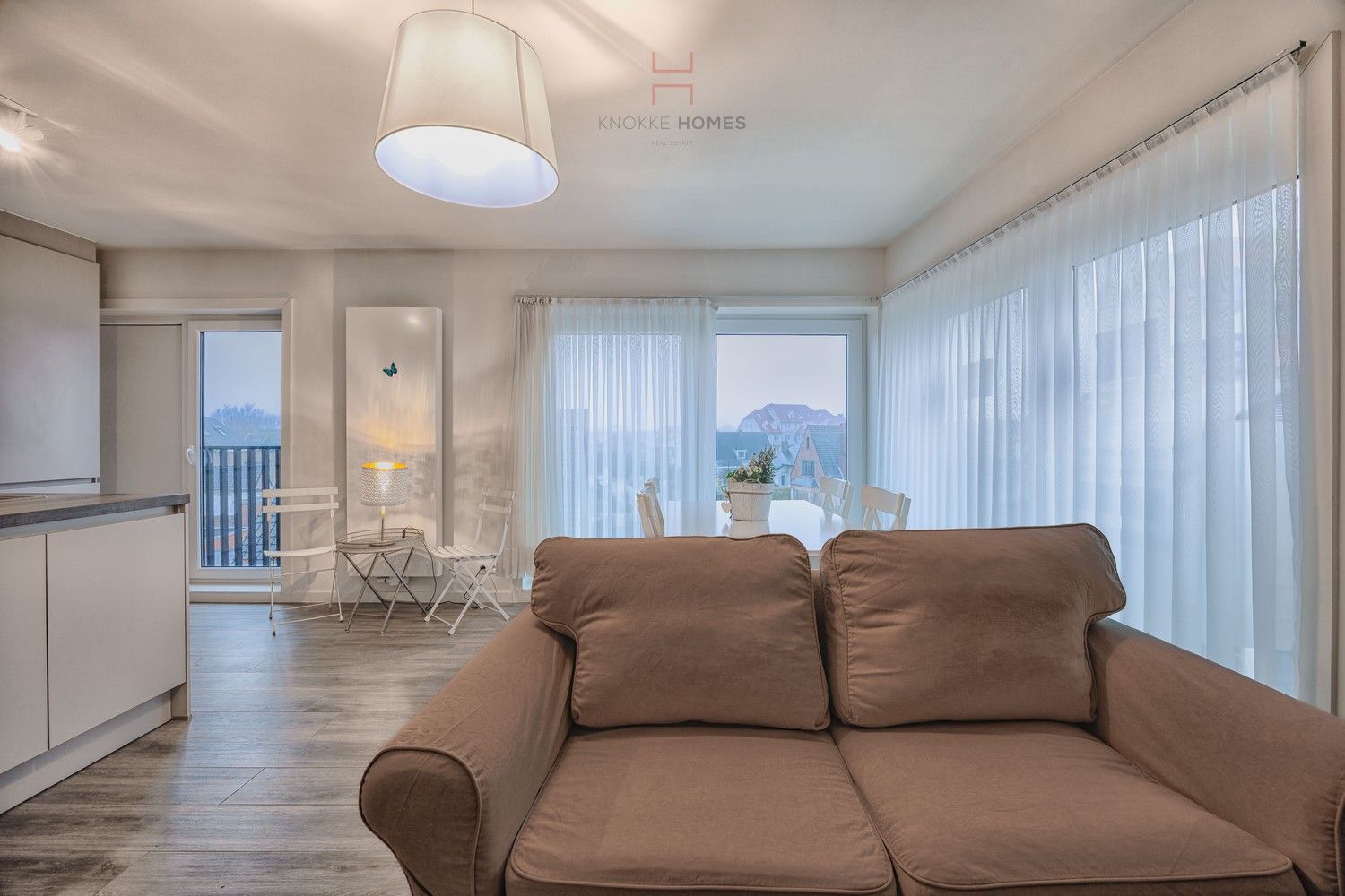 Prachtig volledig gerenoveerd 2-kamer hoekappartement in Heist-aan-Zee foto 10