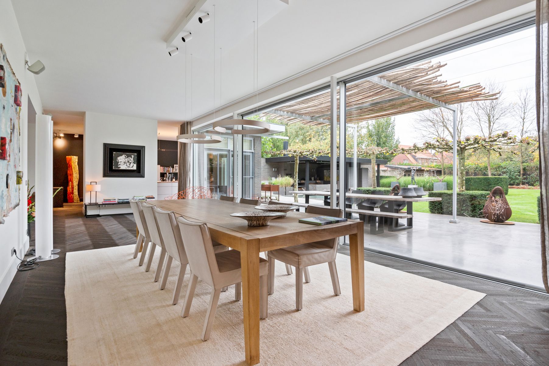 High-end afgewerkte praktijkvilla in het centrum foto 9