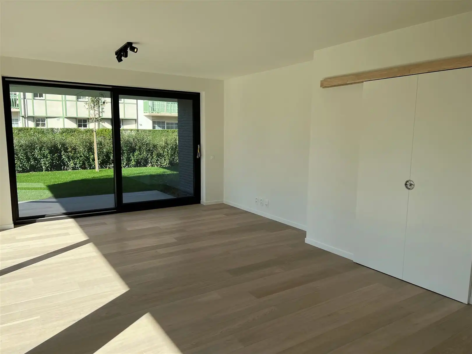 quasi nieuw topappartement met 2 slaapkamers foto 9