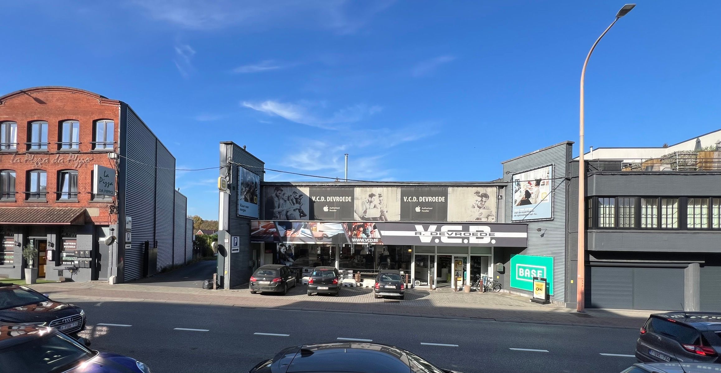 Commercieel pand op TOP - locatie. foto {{pictureIndex}}