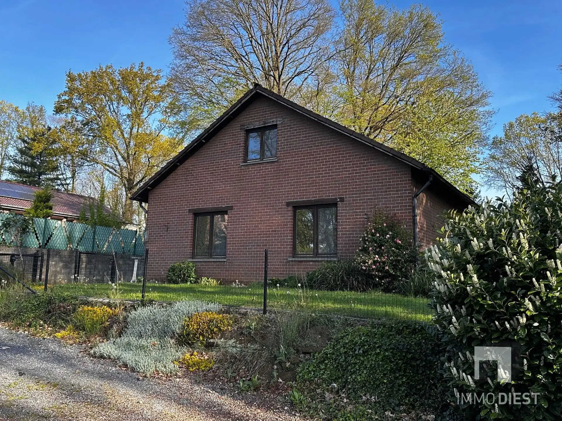 Te renoveren woning met 4 slaapkamers op Schellekensberg foto 27