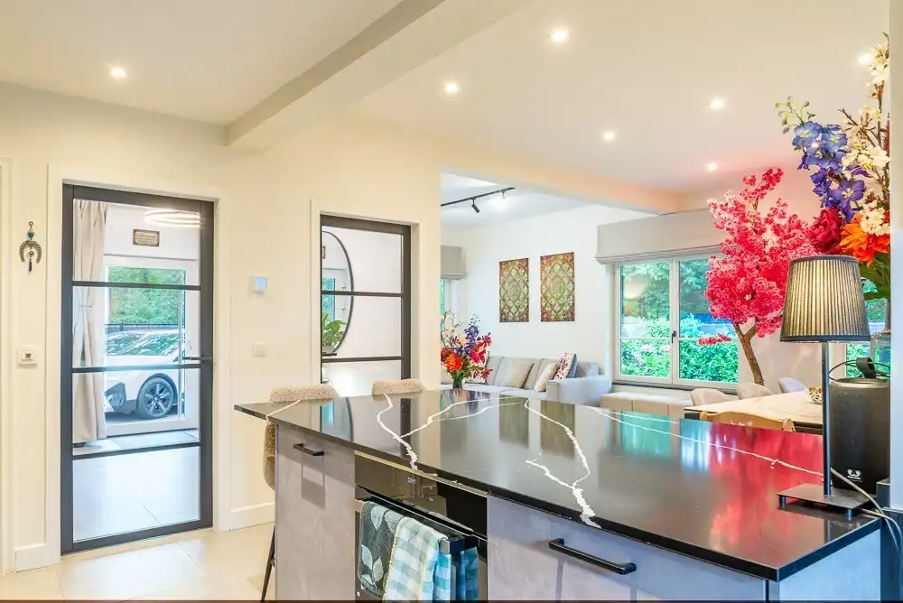 STIJLVOLLE VILLA OP EEN TOPLOCATIE IN NEERHAREN-LANAKEN !  foto 13