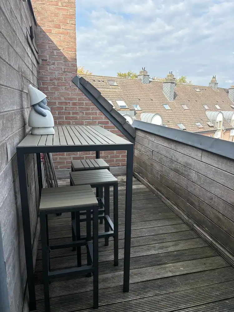 Riant instapklaar appartement (ca 204 m²) op de Kleine Ring met 2 staanplaatsen foto 18
