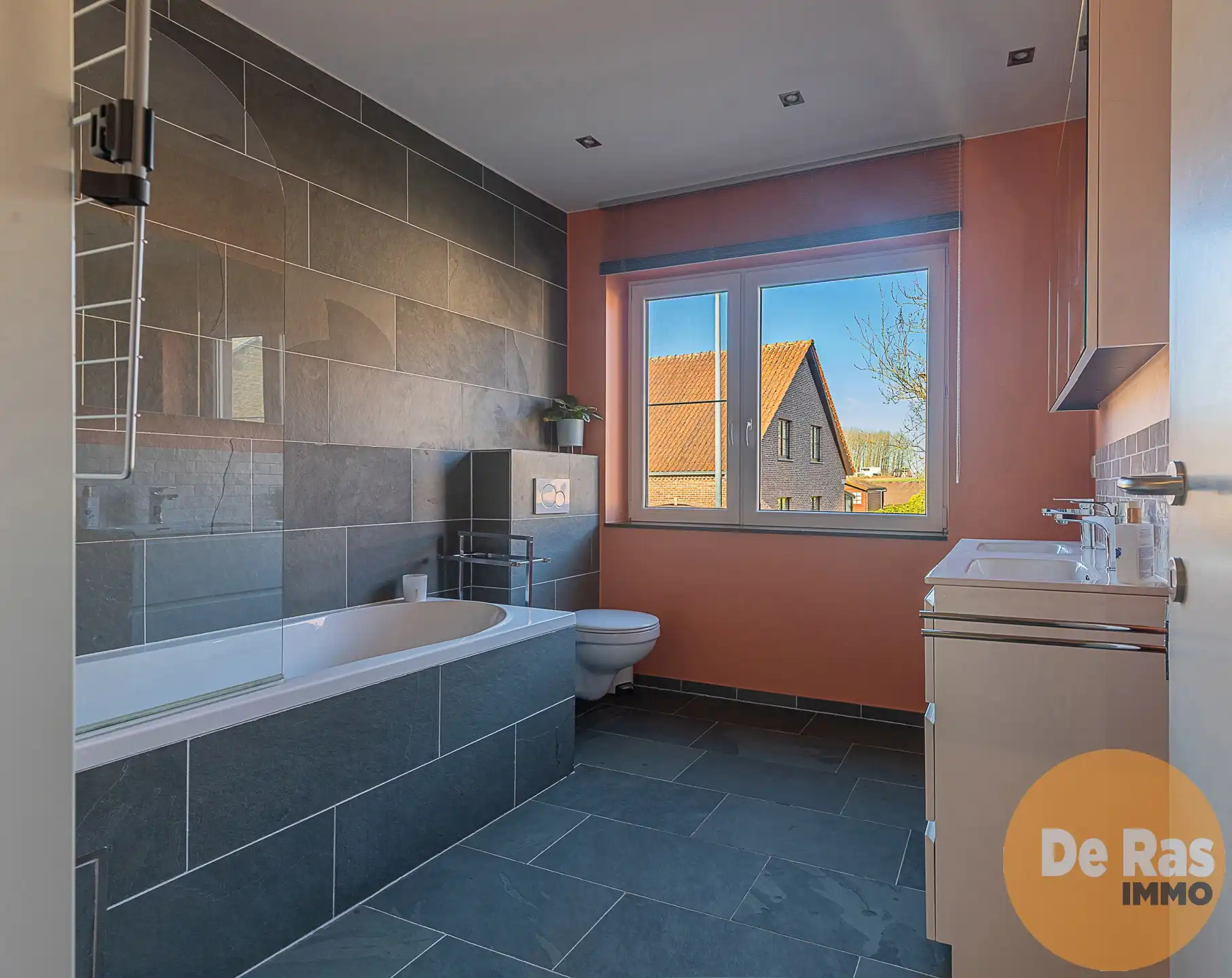 ZOTTEGEM - Gesloten bebouwing met tuin en energietechnieken foto 16