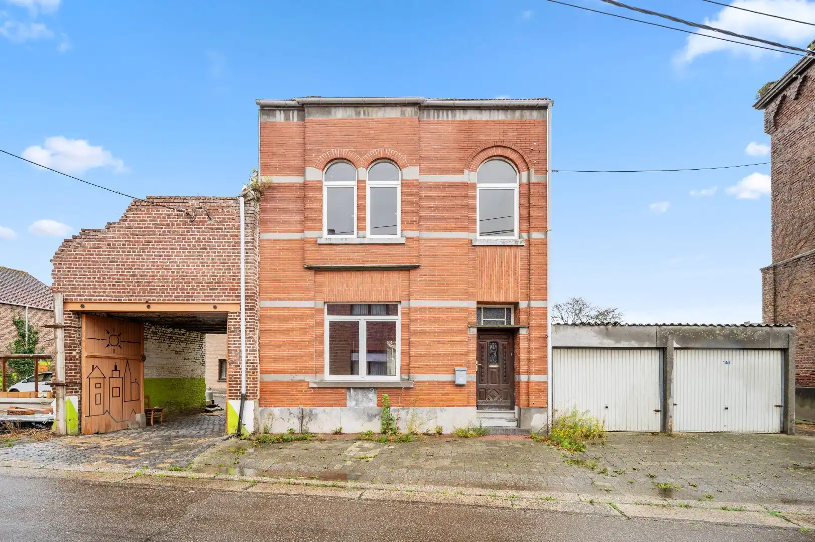 Te renoveren woning met potentieel op ruim perceel te Attenhoven (Landen) foto 2