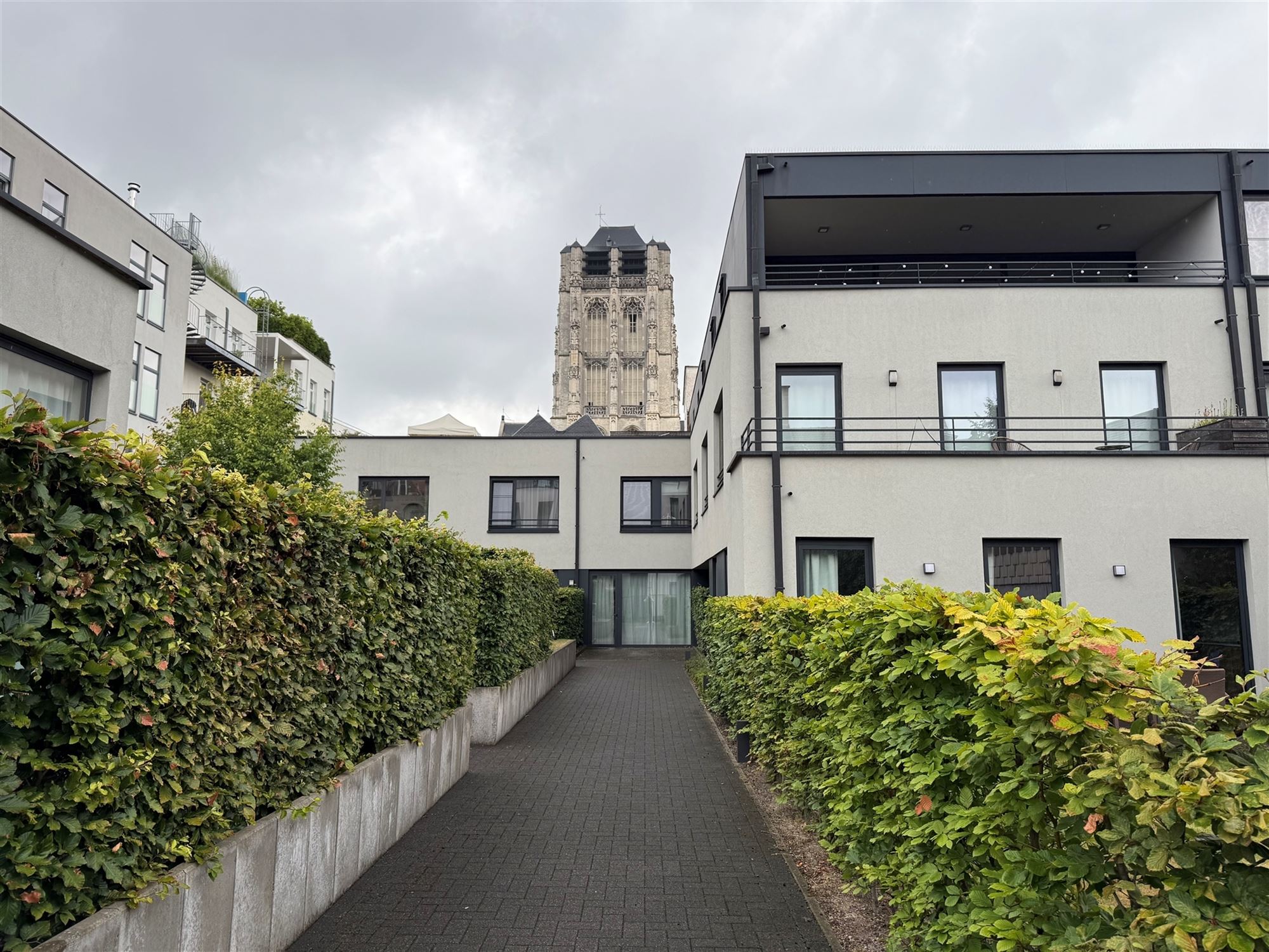 Ruim duplex app + parking foto 11