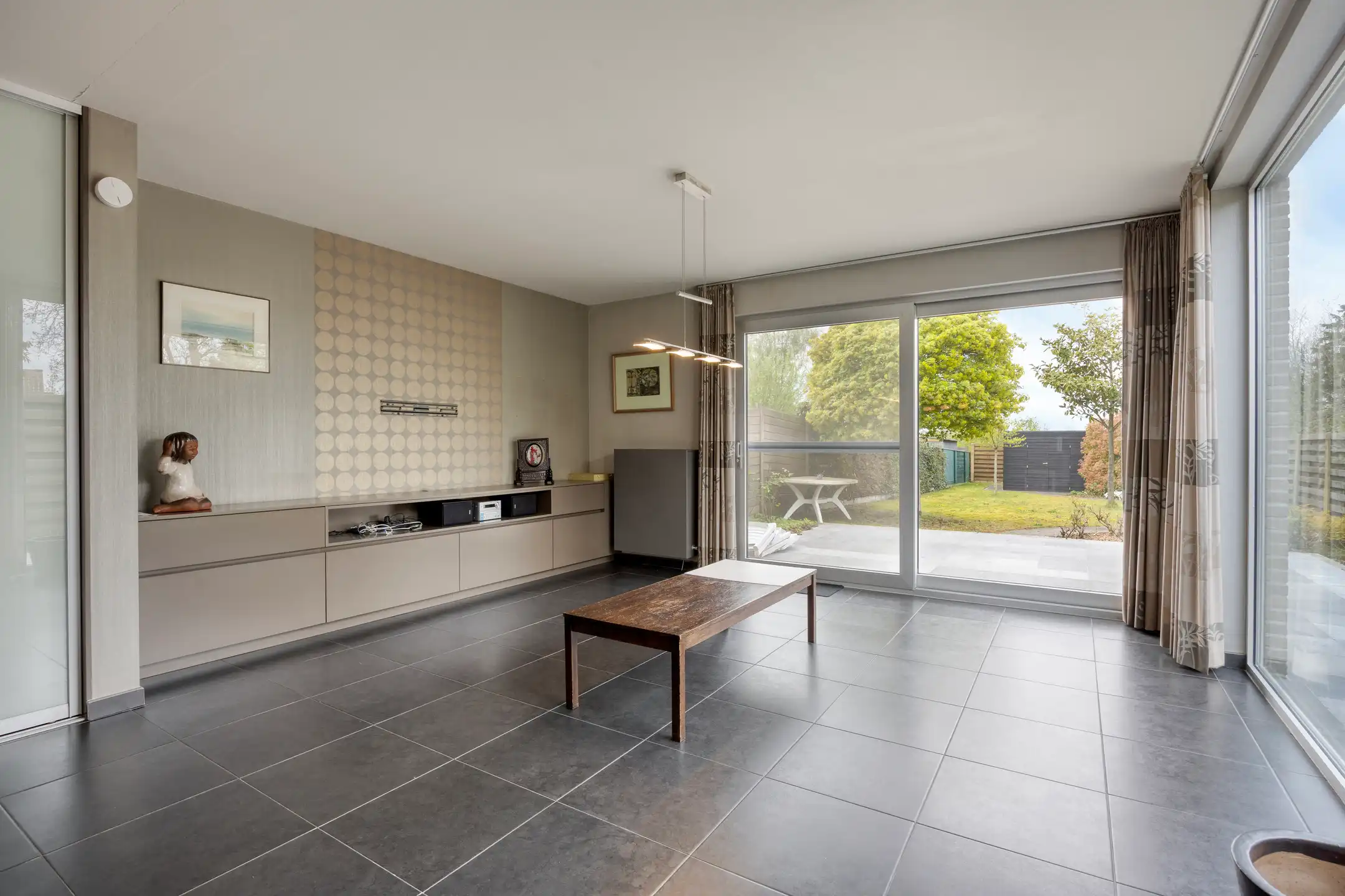 Moderne halfopenbebouwing op een rustige centrale locatie foto 9