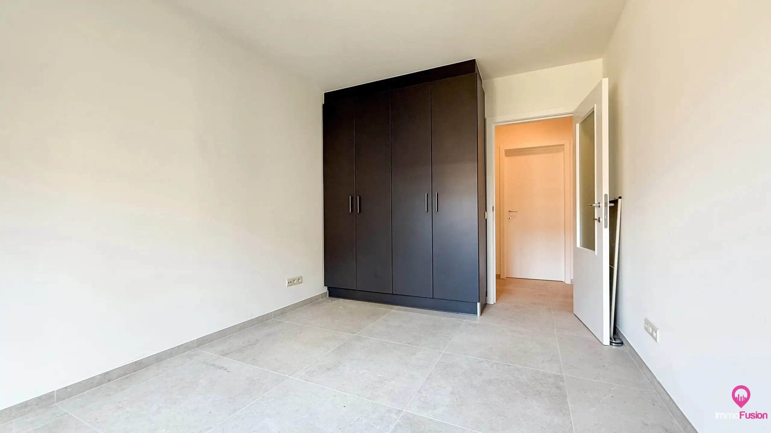 Ruim gelijkvloers appartement met tuin & garage in Beringen! foto 28