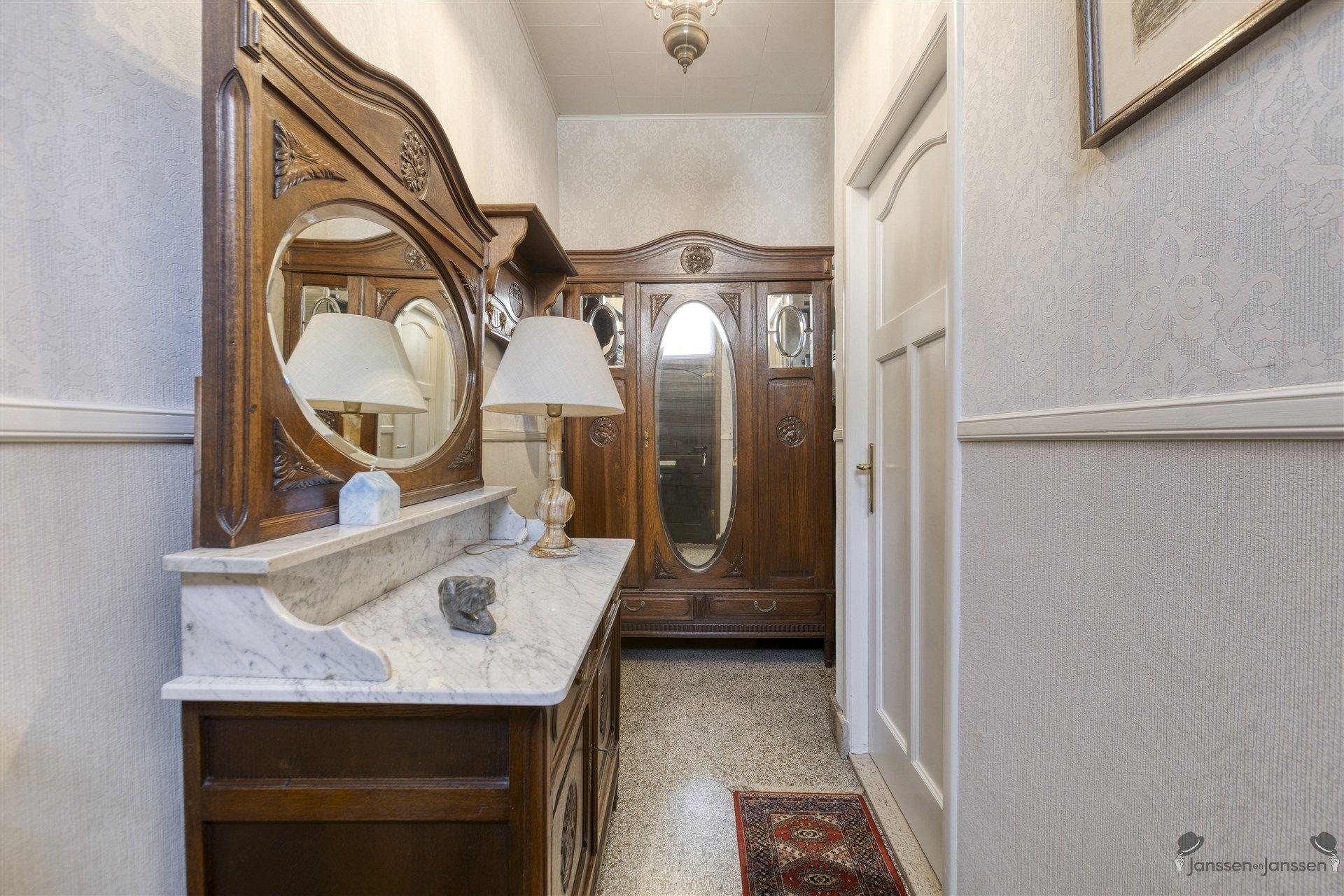 Instapklare halfopen bebouwing met zuidgericht dakterras in Mol foto 3