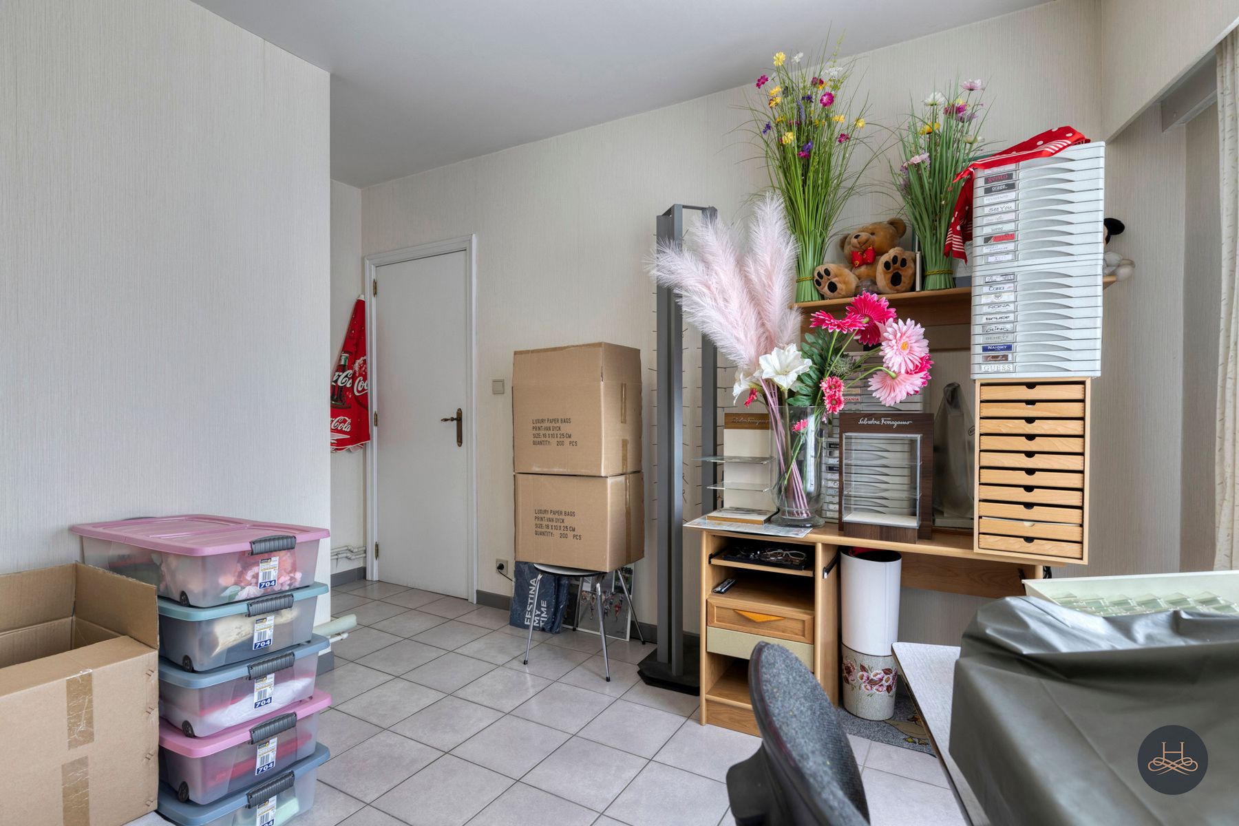Handelspand met groot appartement in het centrum foto 20