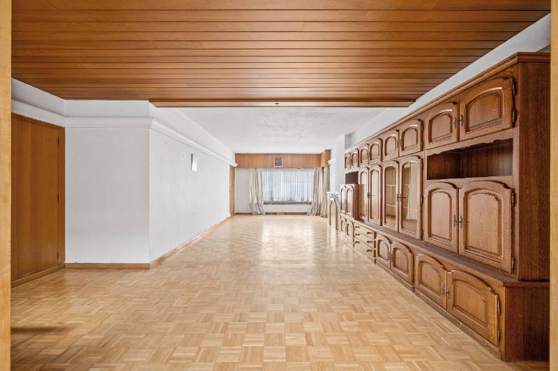 Ruime woning van 260m² op 4a25ca met 4 slaapkamers foto 6